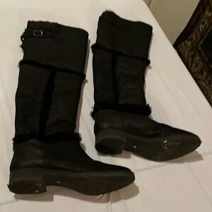 Diane Von Furstenberg size 10 black leather shearling lined over the knee boots